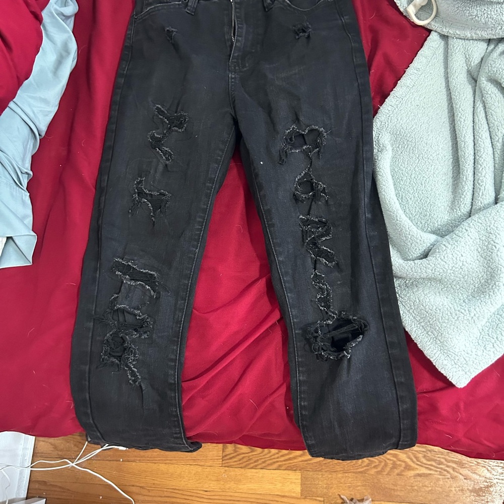 Forever 21 Black Ankle Cropped Jeans